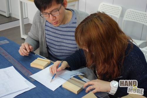 Handsmore 森匠 木製電話座